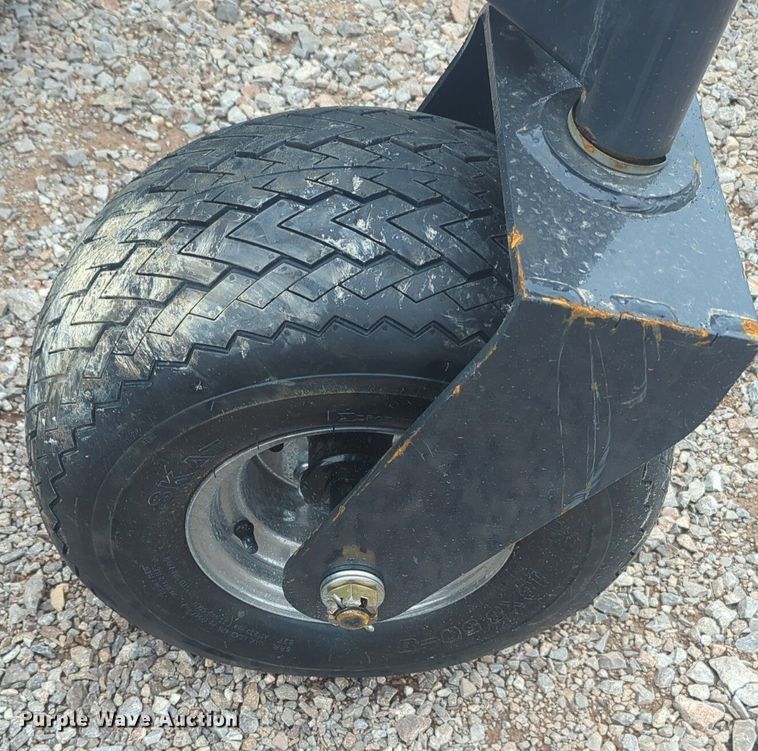 image for item NG9391 2023 Land Honor GM-12-96W skid steer grader