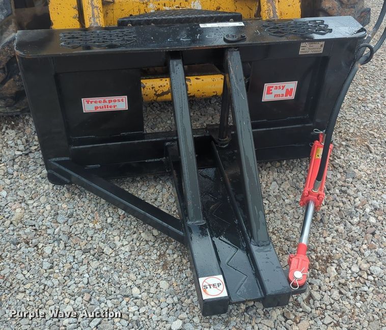 image for item NG9392 2024 Industrias America skid steer post puller