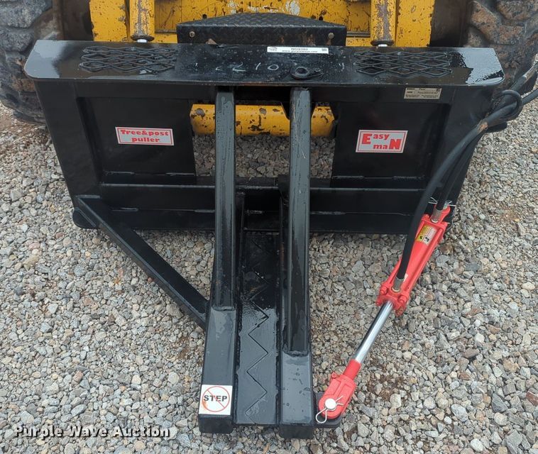 image for item NG9392 2024 Industrias America skid steer post puller