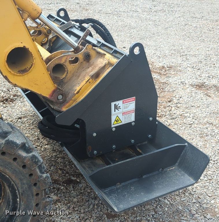 image for item NG9394 2023 Land Honor VPC-11-72W skid steer plate compactor