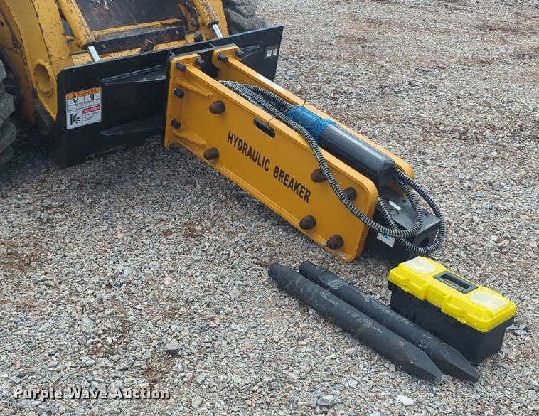 image for item NG9395 2023 Wolverine CB-11-750F skid steer breaker