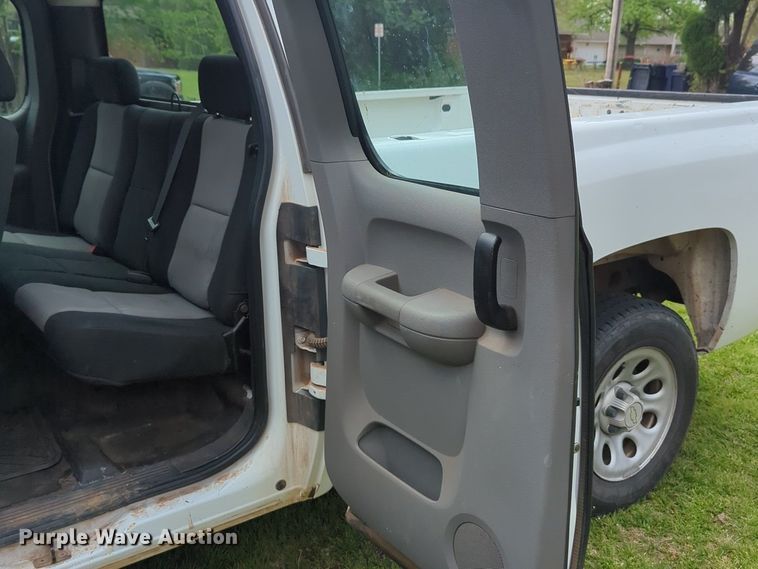 image for item NG9492 2008 Chevrolet Silverado 1500 Ext. Cab pickup truck