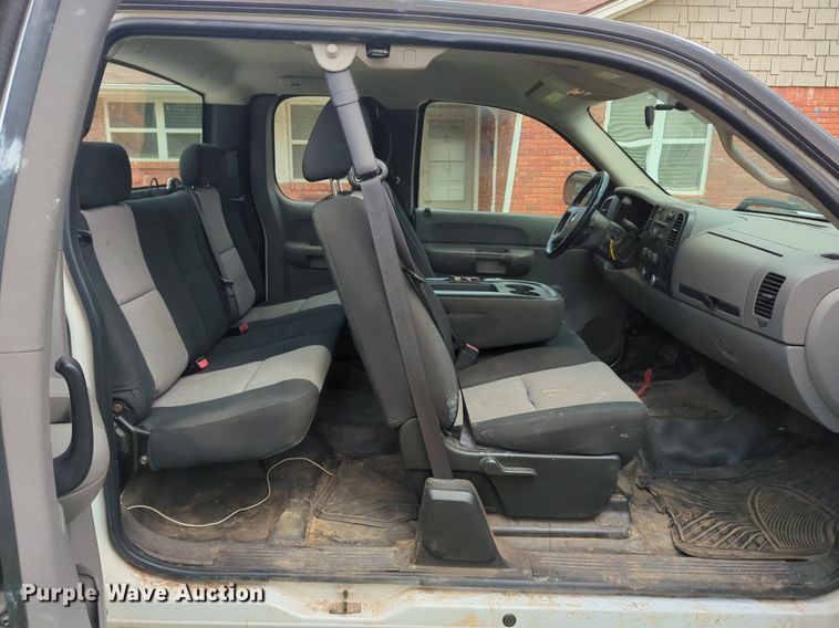 image for item NG9492 2008 Chevrolet Silverado 1500 Ext. Cab pickup truck