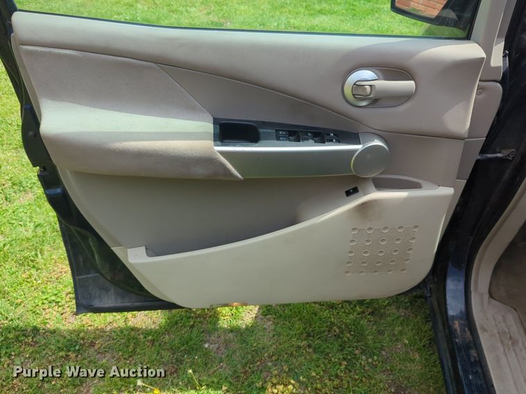 image for item NG9494 2005 Nissan Quest van