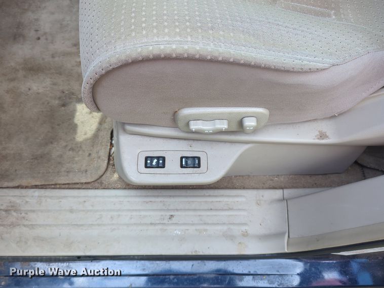 image for item NG9494 2005 Nissan Quest van