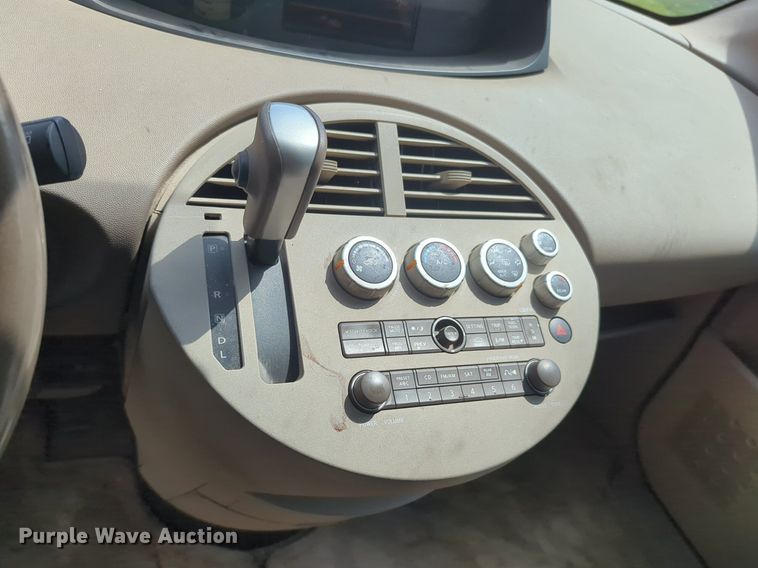 image for item NG9494 2005 Nissan Quest van