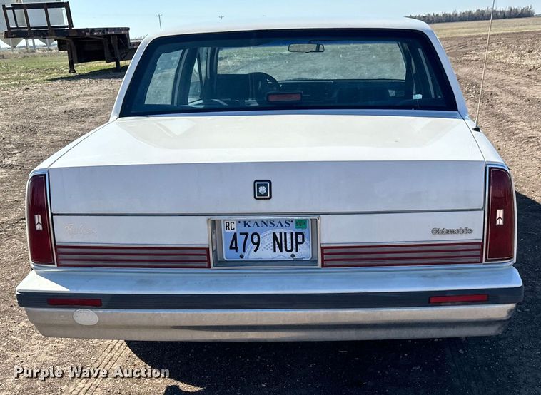 image for item NH9048 1990 Oldsmobile  Ninty Eight Regency Brougham 
