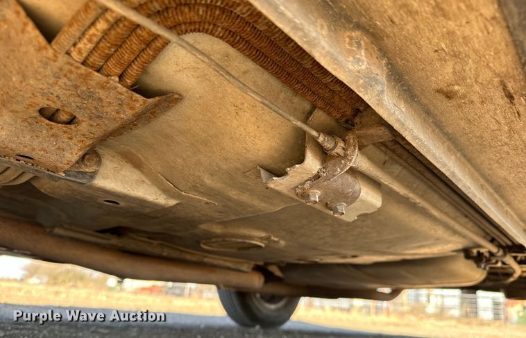 image for item NH9048 1990 Oldsmobile  Ninty Eight Regency Brougham 