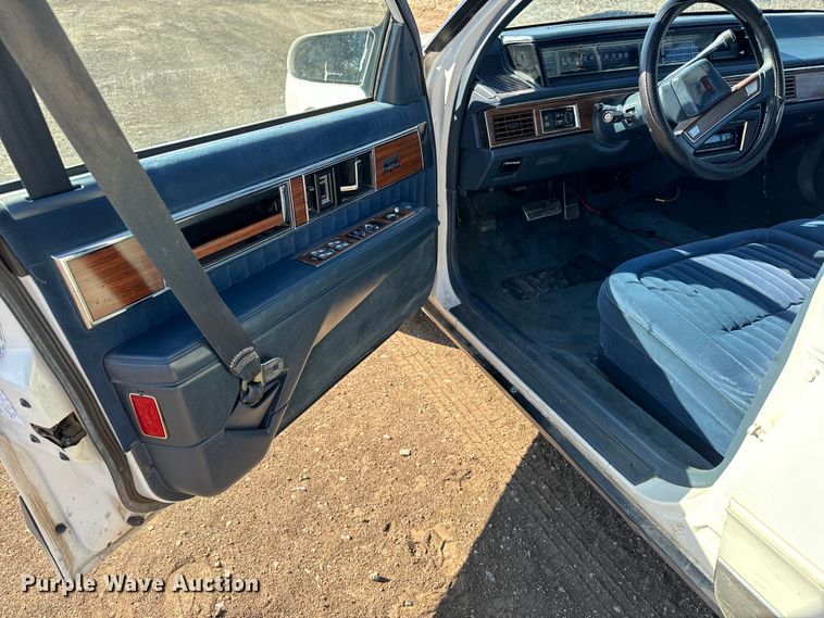 image for item NH9048 1990 Oldsmobile  Ninty Eight Regency Brougham 