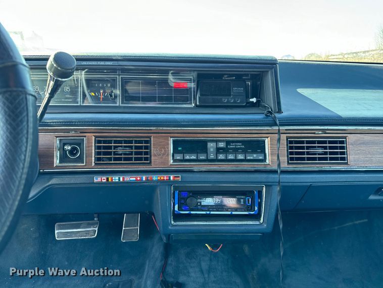 image for item NH9048 1990 Oldsmobile  Ninty Eight Regency Brougham 