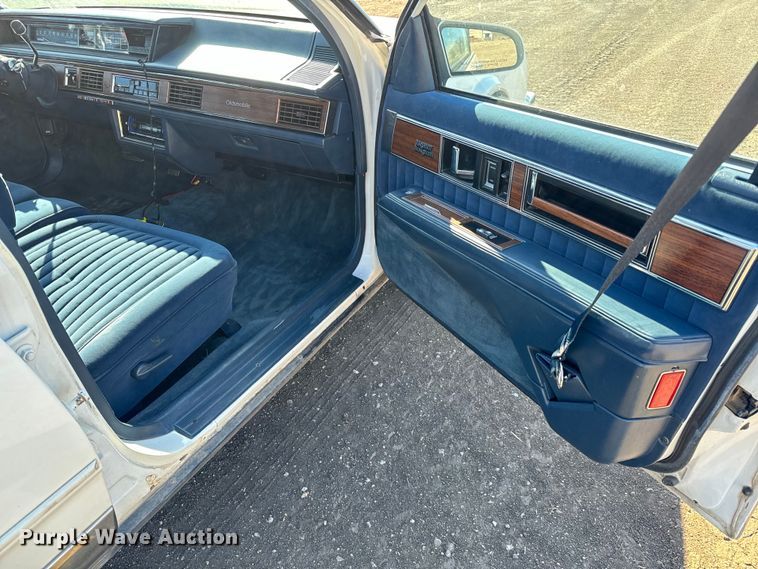 image for item NH9048 1990 Oldsmobile  Ninty Eight Regency Brougham 