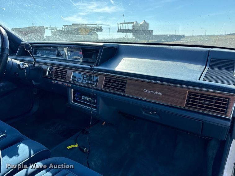 image for item NH9048 1990 Oldsmobile  Ninty Eight Regency Brougham 