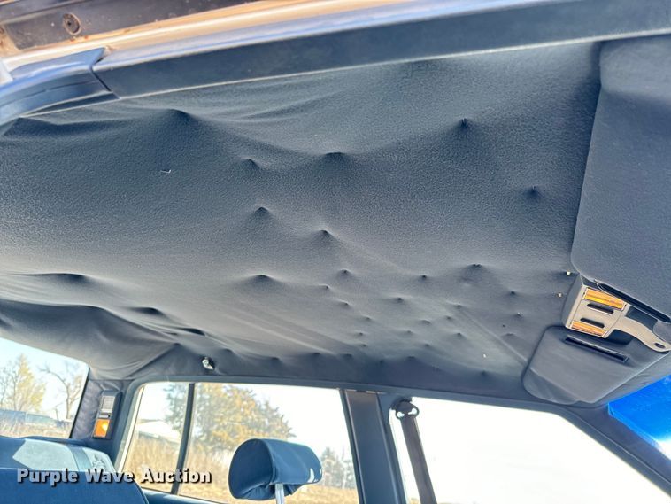 image for item NH9048 1990 Oldsmobile  Ninty Eight Regency Brougham 