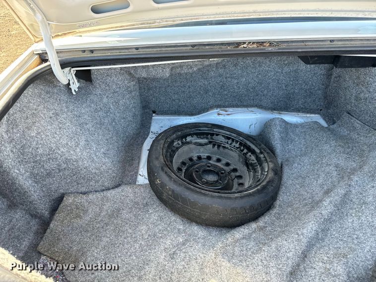 image for item NH9048 1990 Oldsmobile  Ninty Eight Regency Brougham 