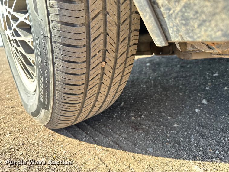 image for item NH9048 1990 Oldsmobile  Ninty Eight Regency Brougham 