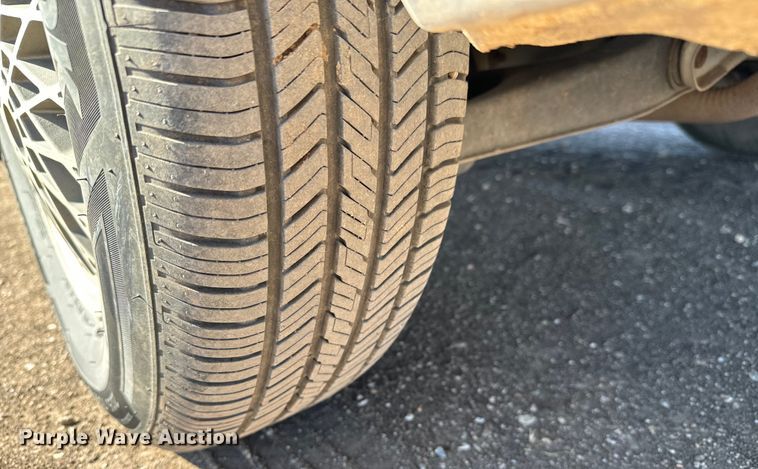 image for item NH9048 1990 Oldsmobile  Ninty Eight Regency Brougham 