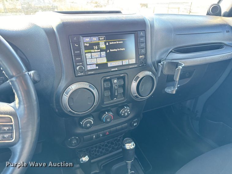 image for item NH9050 2014 Jeep  Wrangler Unlimited Sport SUV