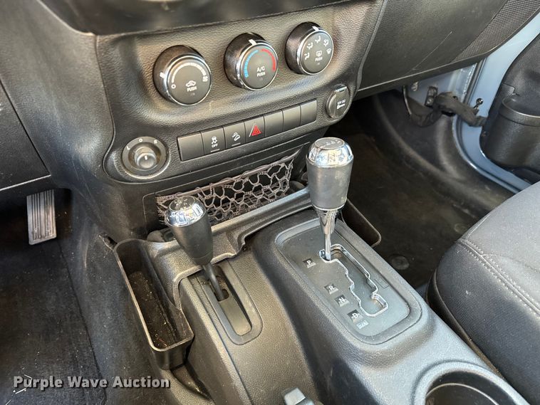 image for item NH9050 2014 Jeep  Wrangler Unlimited Sport SUV