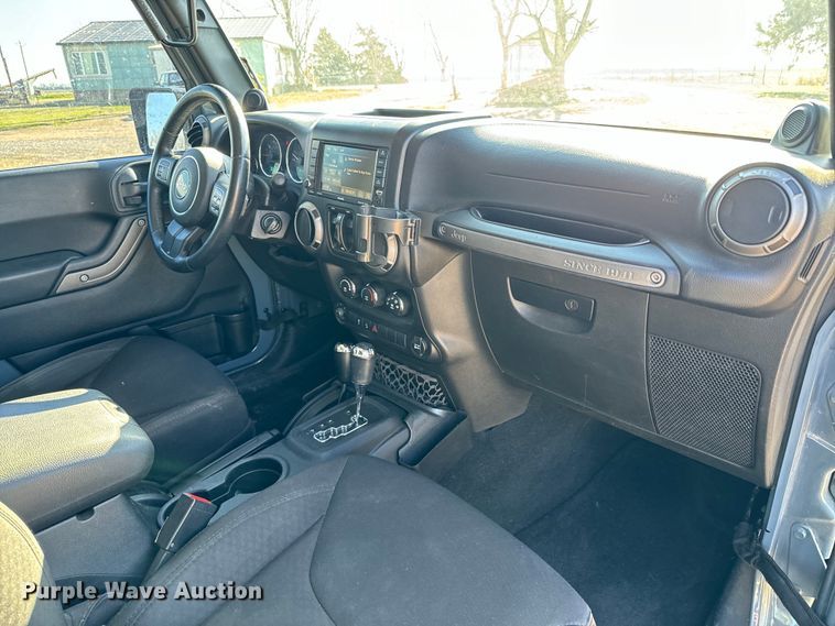 image for item NH9050 2014 Jeep  Wrangler Unlimited Sport SUV