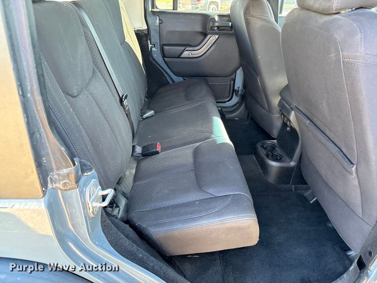 image for item NH9050 2014 Jeep  Wrangler Unlimited Sport SUV