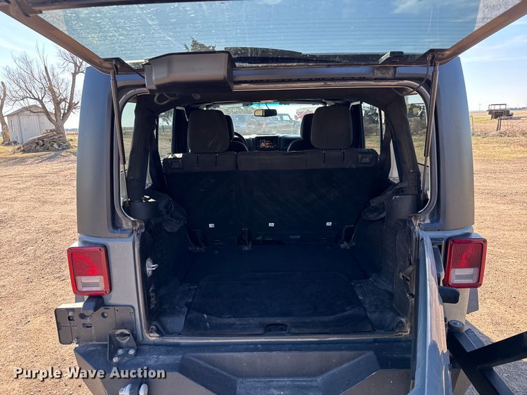 image for item NH9050 2014 Jeep  Wrangler Unlimited Sport SUV