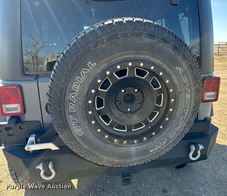 image for item NH9050 2014 Jeep  Wrangler Unlimited Sport SUV