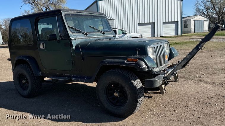 image for item NH9051 1987 Jeep Wrangler Laredo SUV