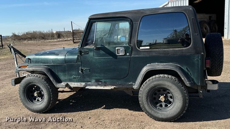 image for item NH9051 1987 Jeep Wrangler Laredo SUV