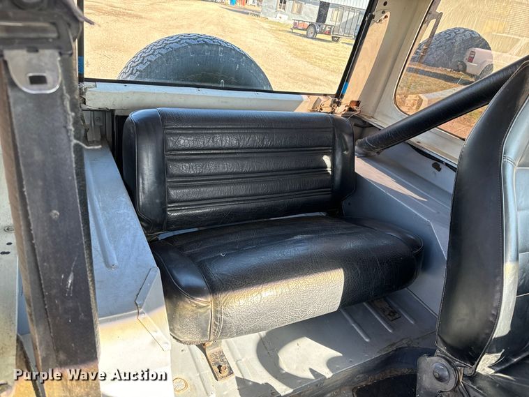 image for item NH9051 1987 Jeep Wrangler Laredo SUV