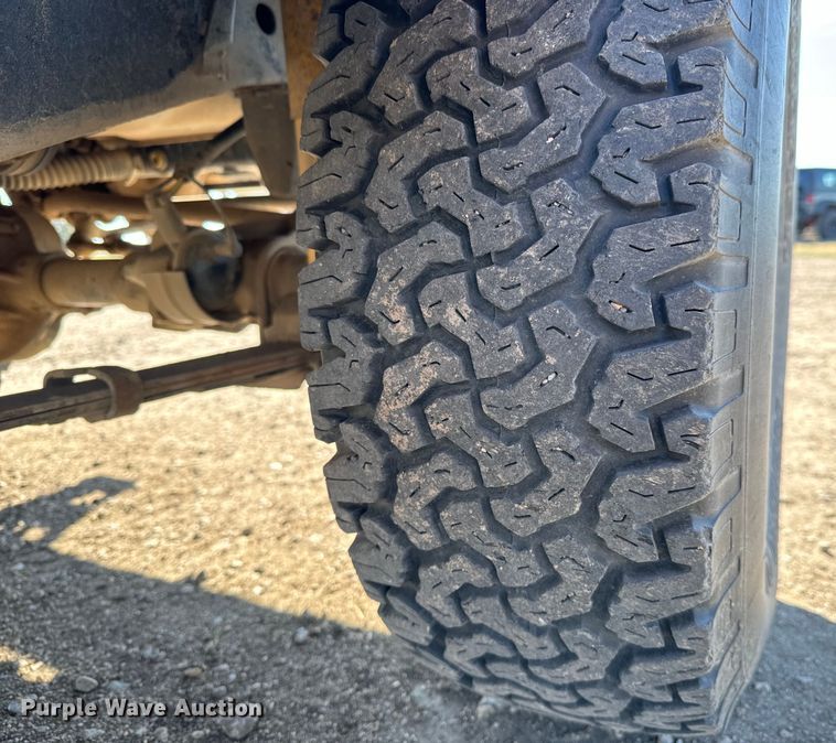 image for item NH9051 1987 Jeep Wrangler Laredo SUV