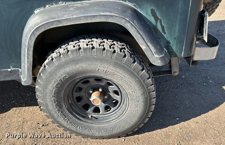 image for item NH9051 1987 Jeep Wrangler Laredo SUV