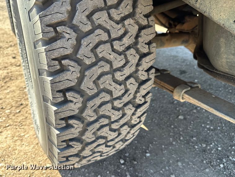 image for item NH9051 1987 Jeep Wrangler Laredo SUV