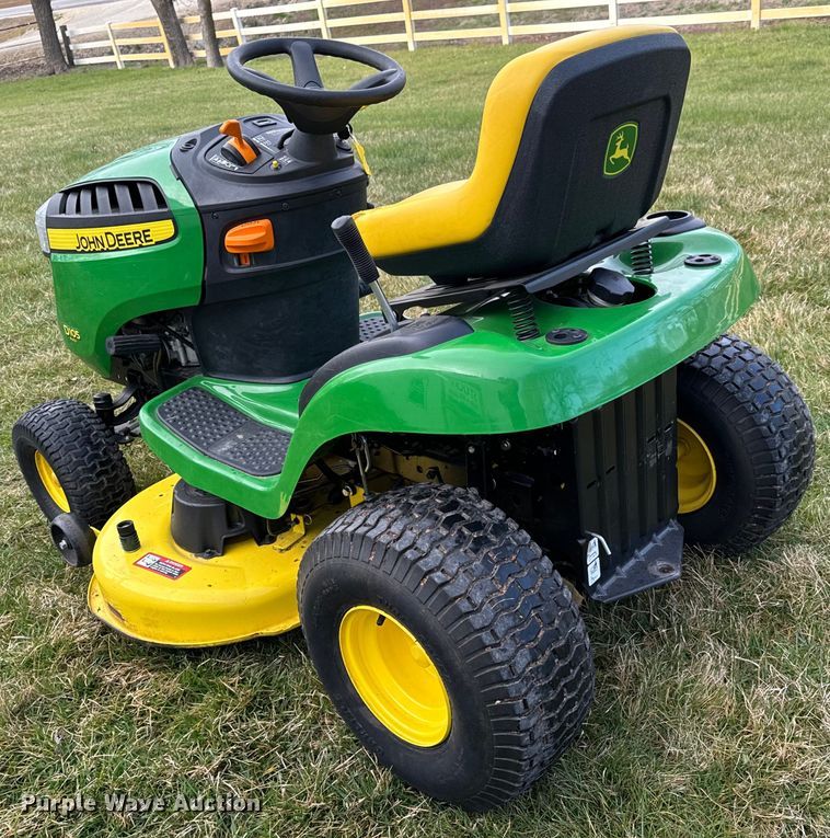 image for item NH9059 John Deere D105 lawn mower