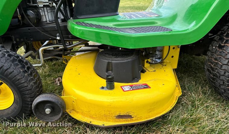 image for item NH9059 John Deere D105 lawn mower