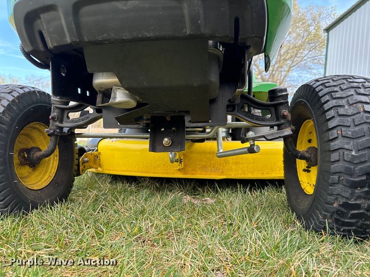 image for item NH9059 John Deere D105 lawn mower