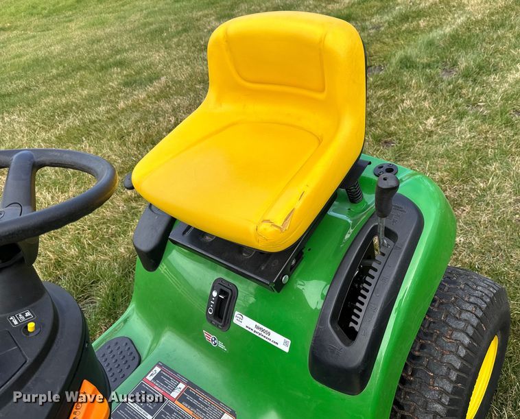image for item NH9059 John Deere D105 lawn mower