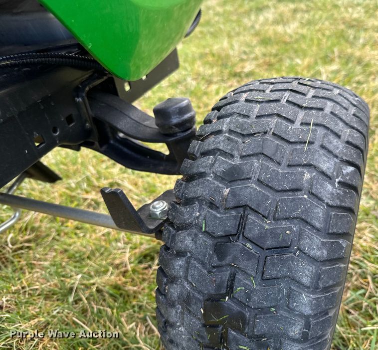 image for item NH9059 John Deere D105 lawn mower