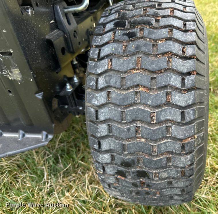 image for item NH9059 John Deere D105 lawn mower