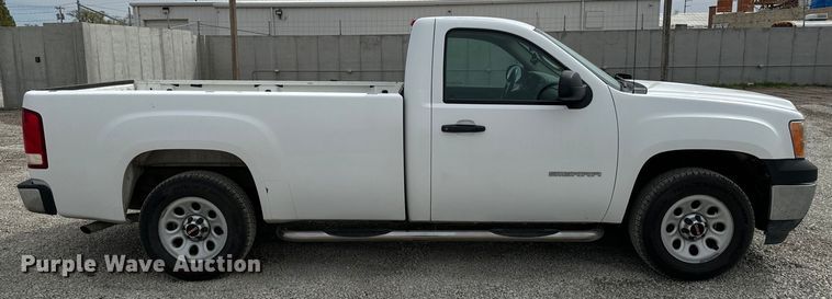 image for item NH9063 2010 GMC Sierra 1500 pickup truck