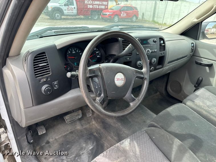 image for item NH9063 2010 GMC Sierra 1500 pickup truck