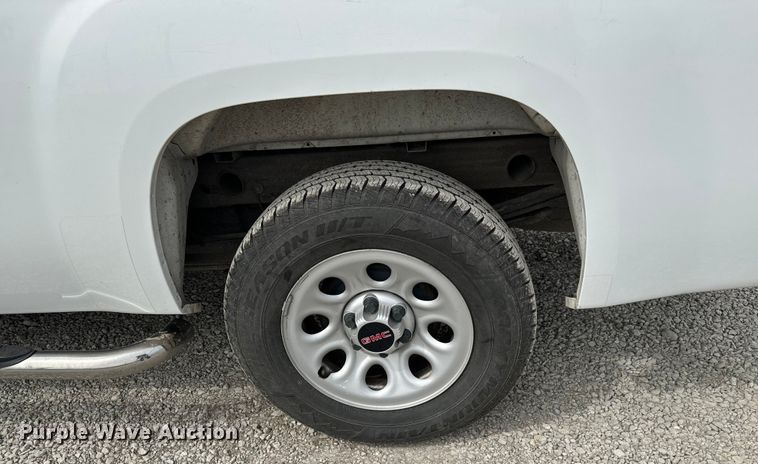 image for item NH9063 2010 GMC Sierra 1500 pickup truck