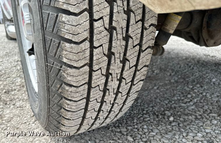 image for item NH9063 2010 GMC Sierra 1500 pickup truck