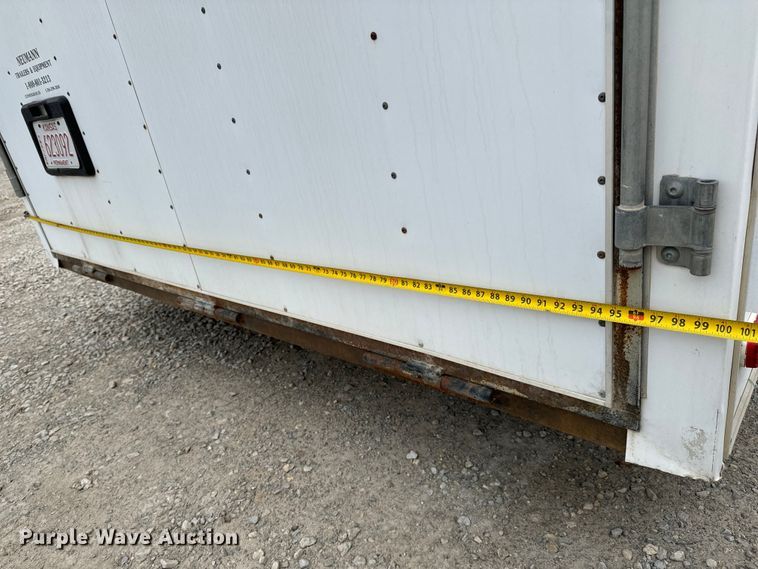 image for item NH9068 2000 Haulmark G818T2-102 enclosed cargo trailer