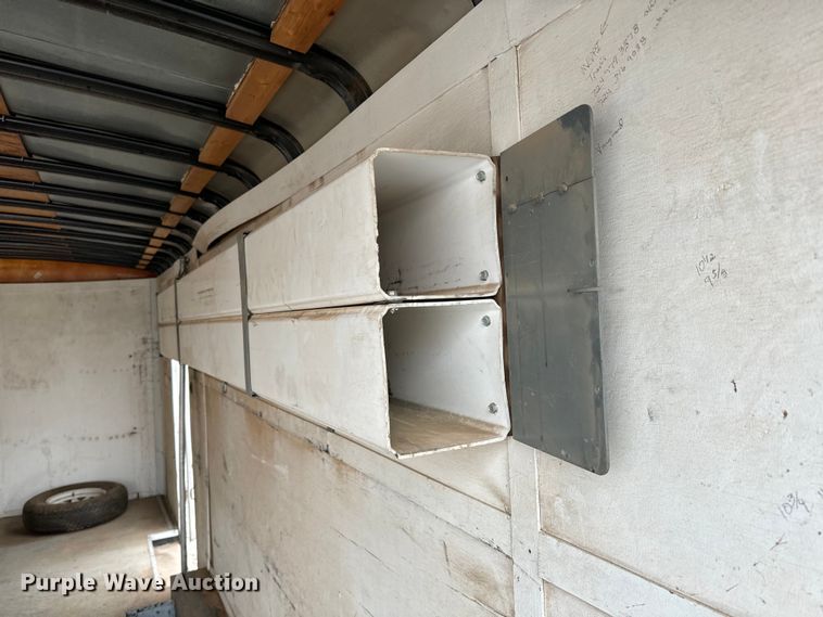 image for item NH9068 2000 Haulmark G818T2-102 enclosed cargo trailer