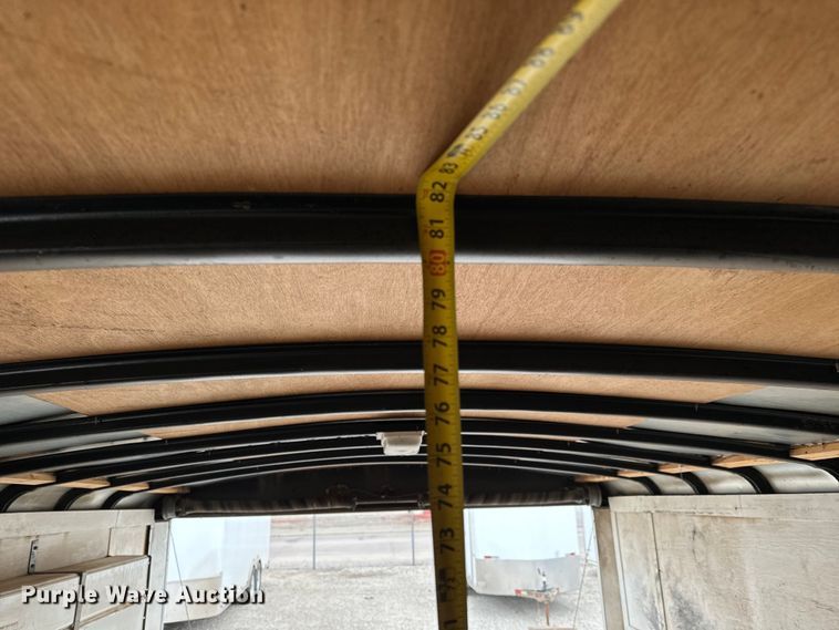 image for item NH9068 2000 Haulmark G818T2-102 enclosed cargo trailer