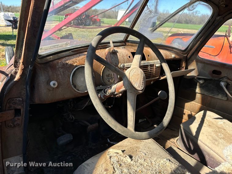 image for item NH9073 1948 Chevrolet  Carryall  SUV