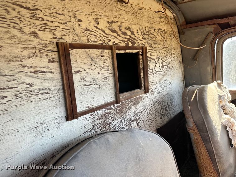 image for item NH9073 1948 Chevrolet  Carryall  SUV