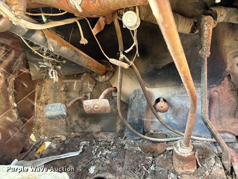 image for item NH9073 1948 Chevrolet  Carryall  SUV