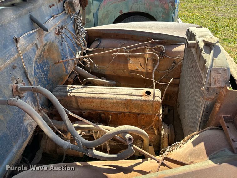 image for item NH9073 1948 Chevrolet  Carryall  SUV