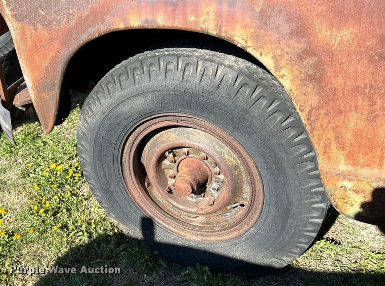 image for item NH9073 1948 Chevrolet  Carryall  SUV